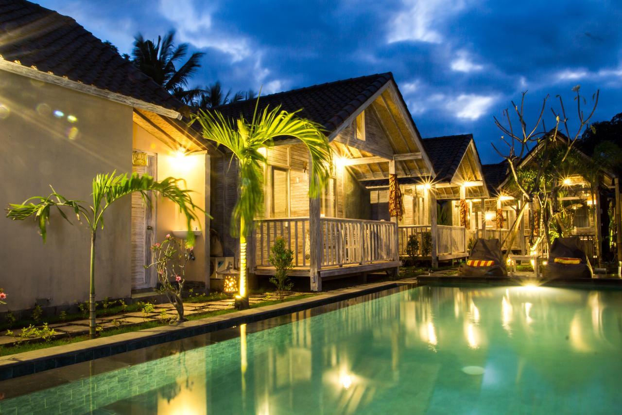 Hotel The Syron Huts Lembongan Esterno foto