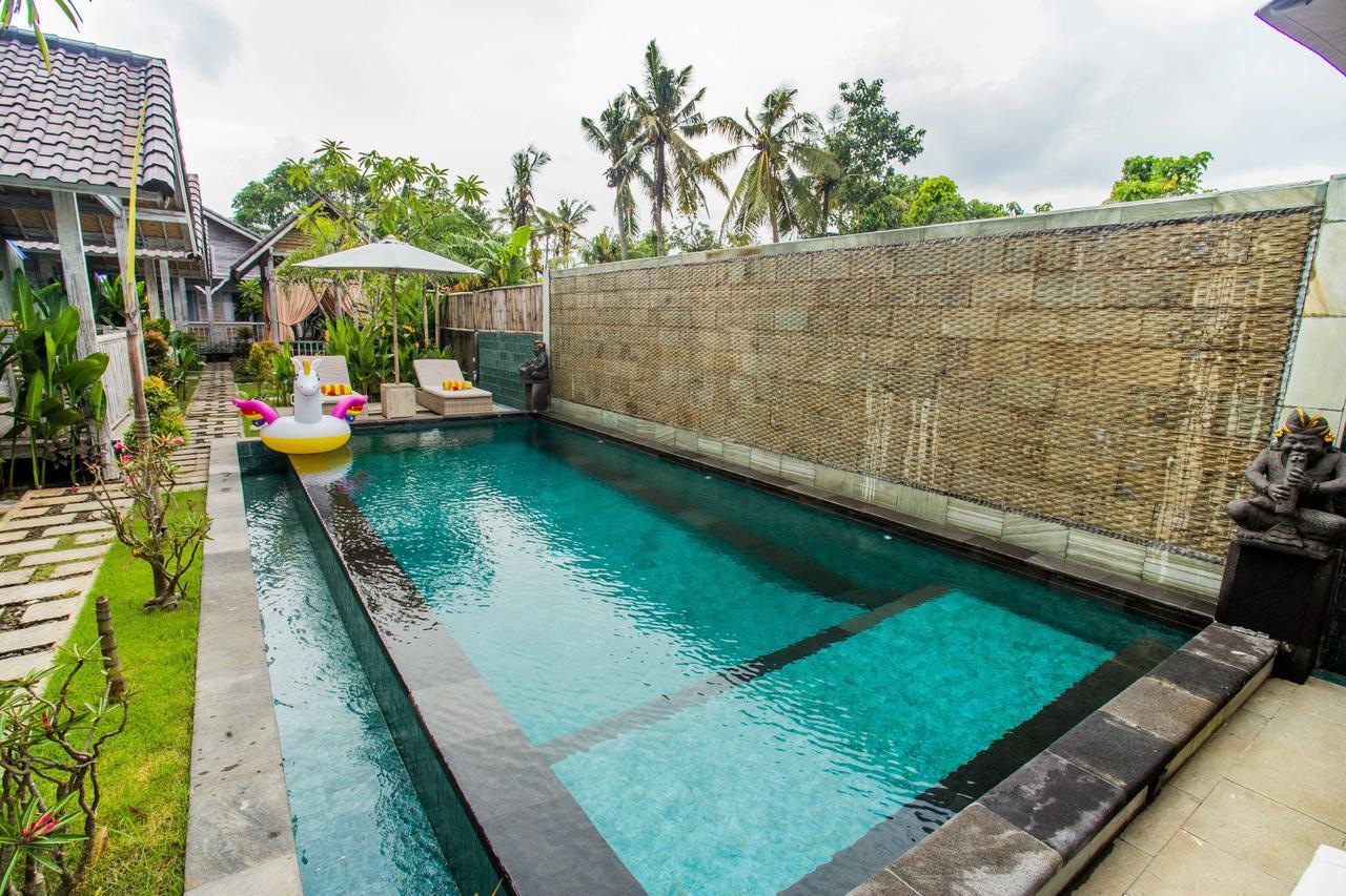 Hotel The Syron Huts Lembongan Esterno foto