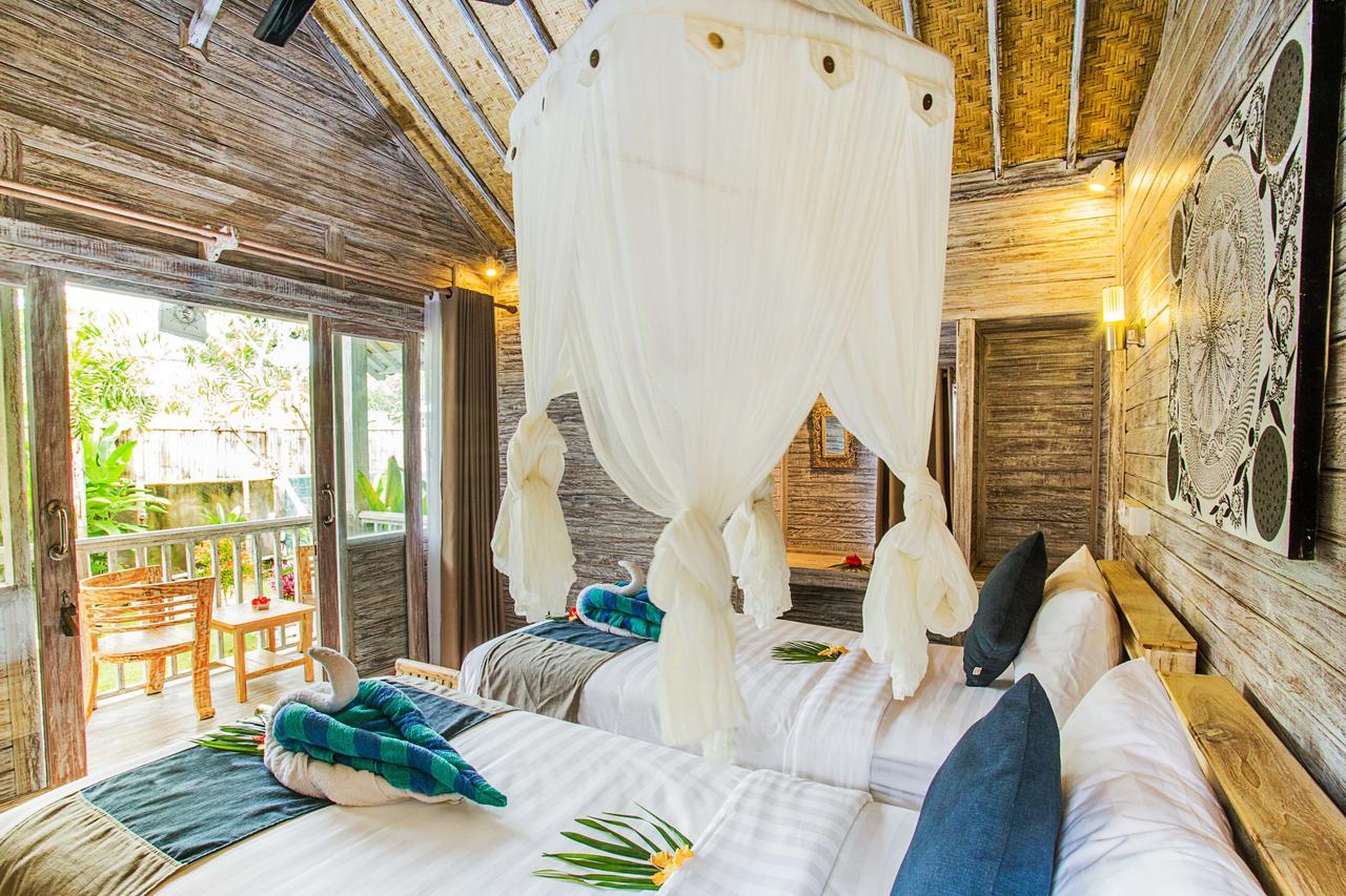 Hotel The Syron Huts Lembongan Esterno foto