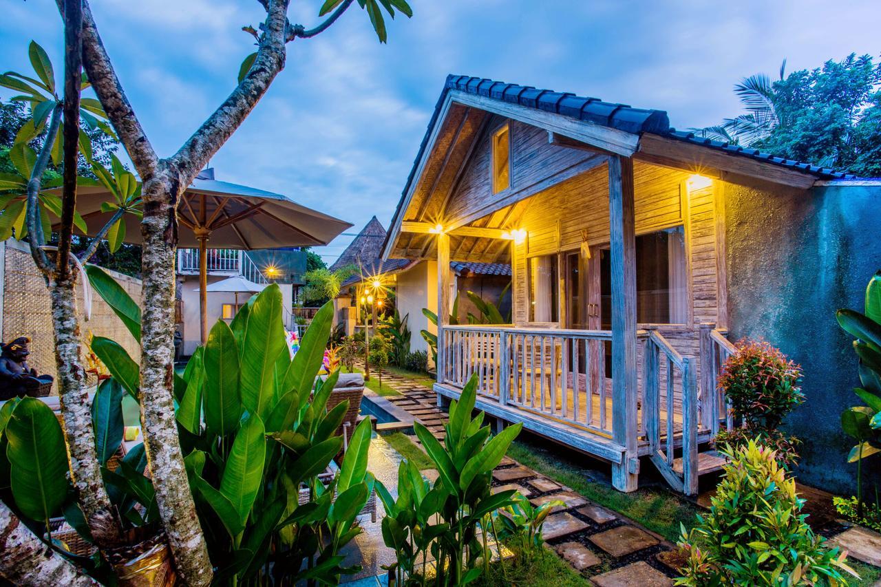 Hotel The Syron Huts Lembongan Esterno foto