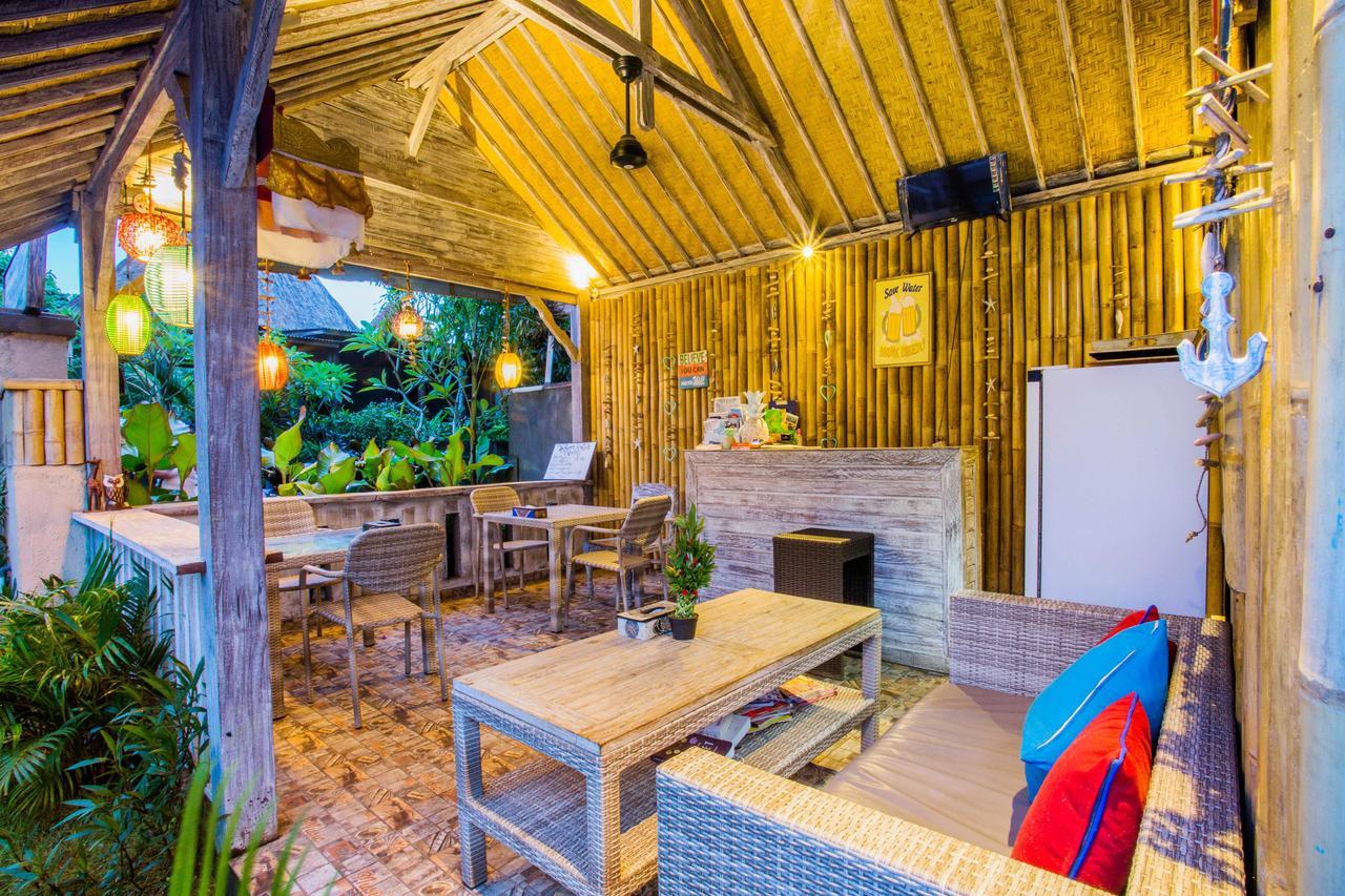 Hotel The Syron Huts Lembongan Esterno foto