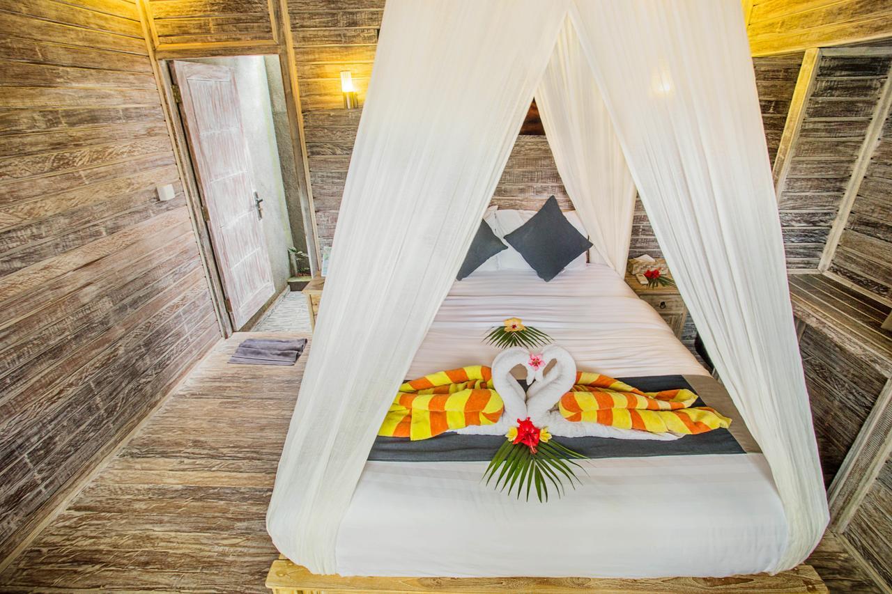 Hotel The Syron Huts Lembongan Esterno foto
