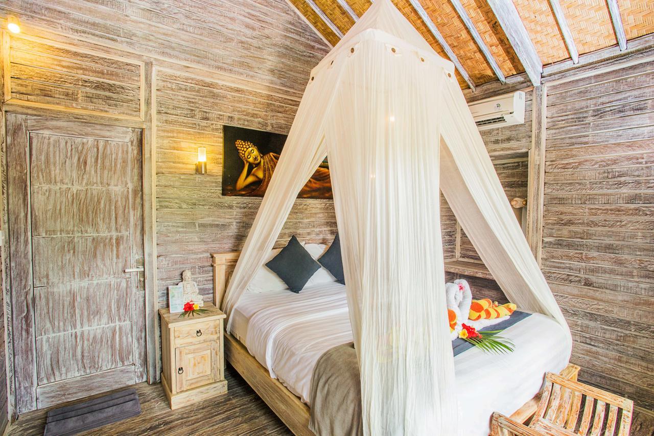 Hotel The Syron Huts Lembongan Esterno foto