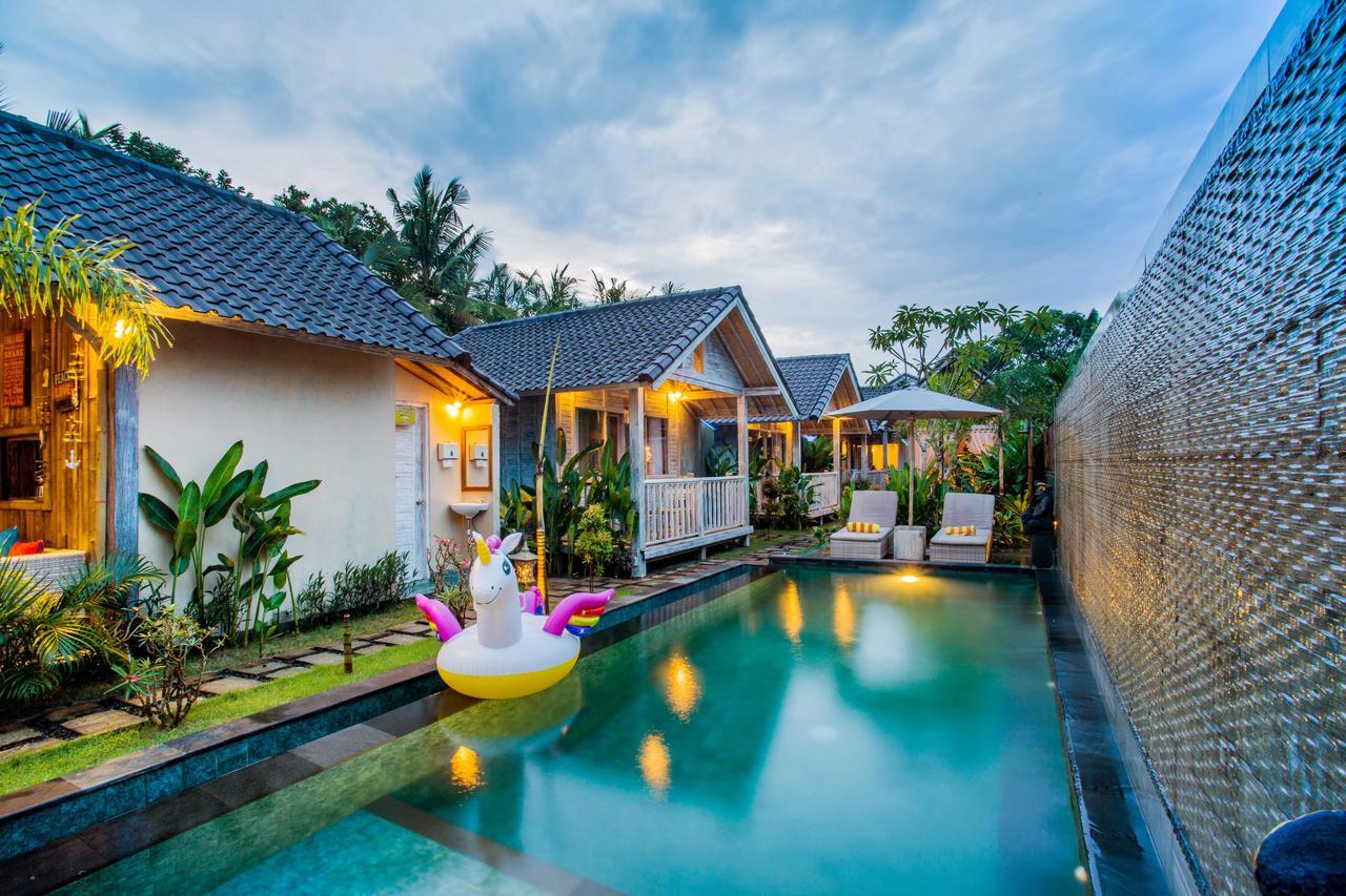 Hotel The Syron Huts Lembongan Esterno foto