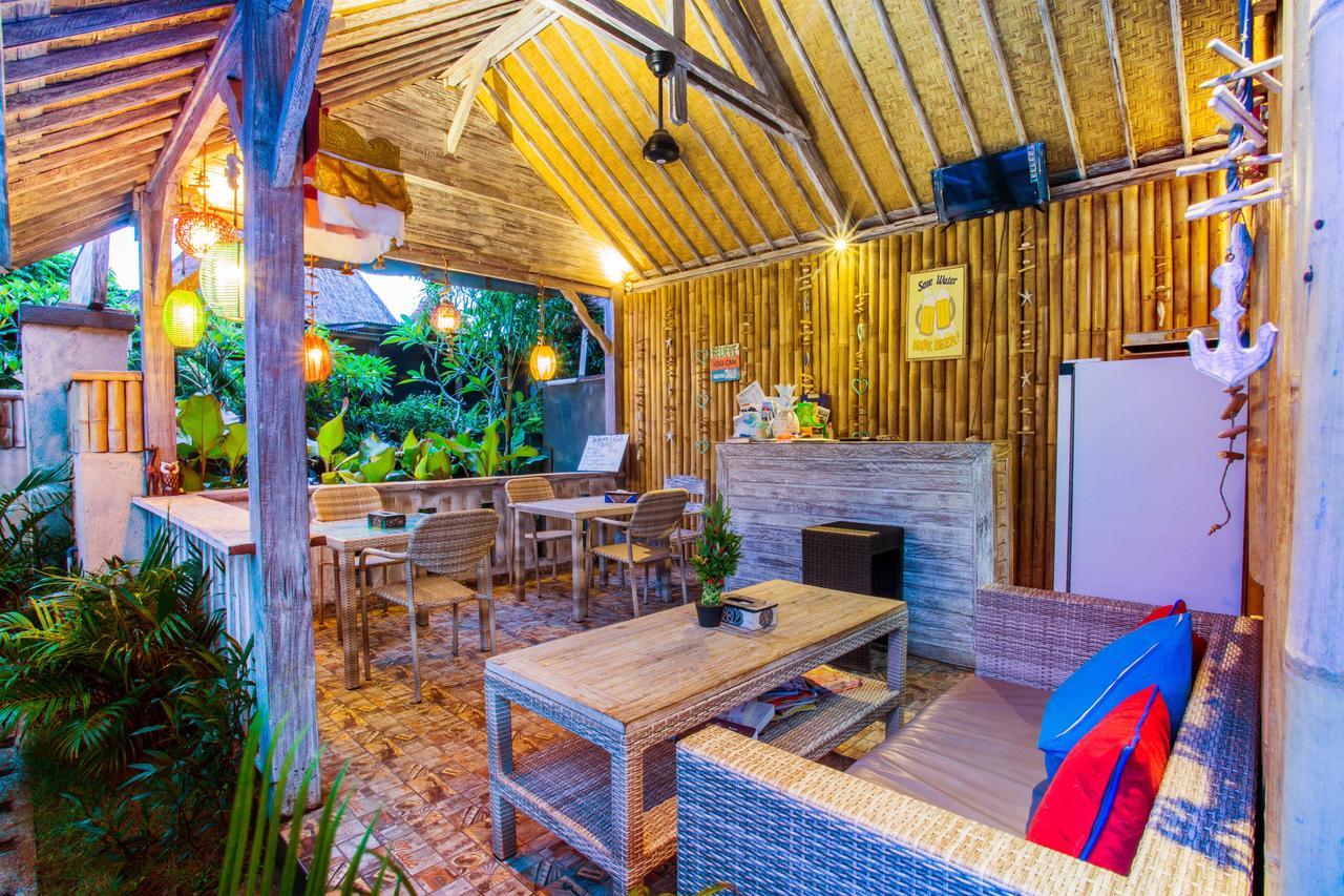 Hotel The Syron Huts Lembongan Esterno foto
